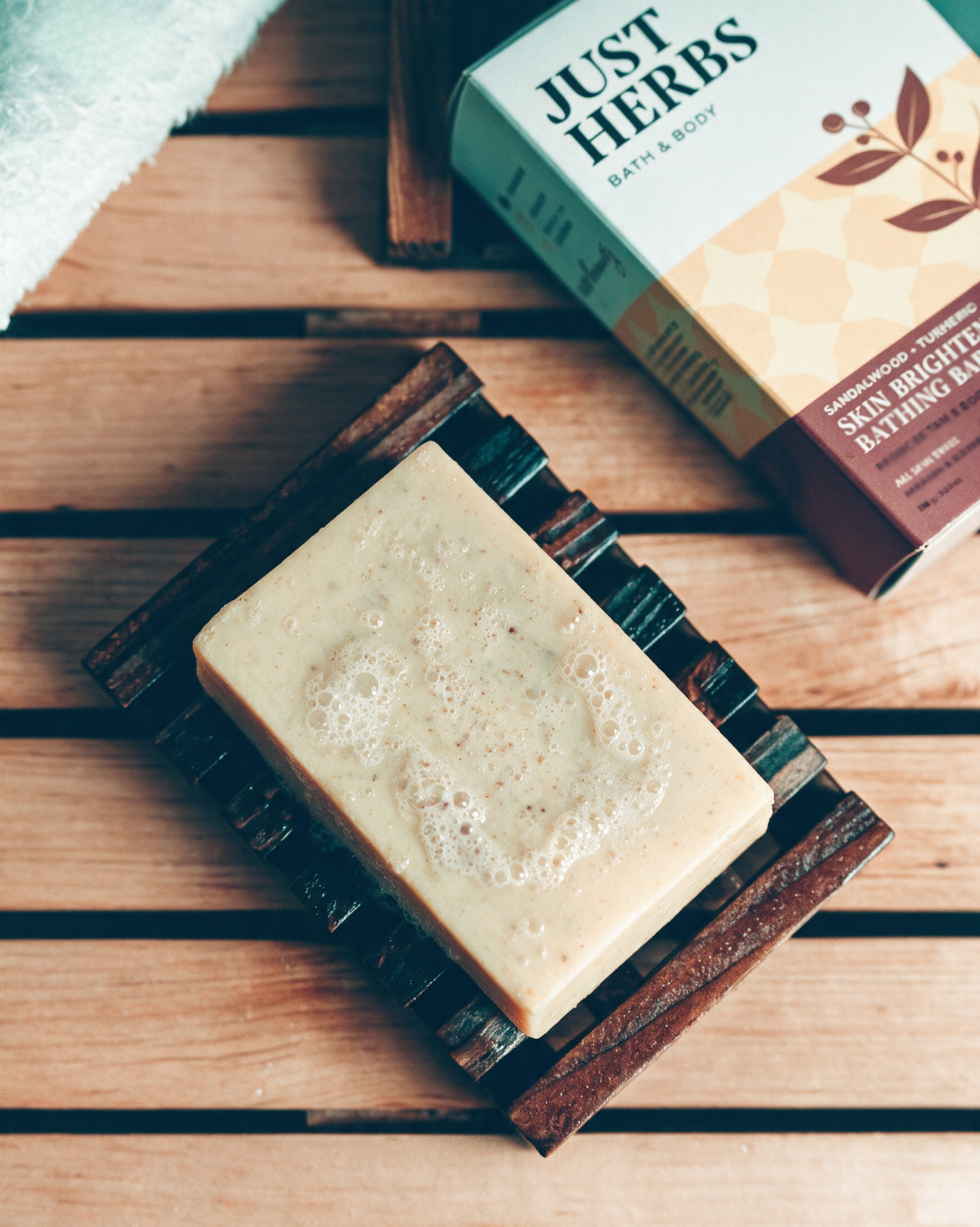 Skin Brightening Bathing Bar with Sandalwood 100g